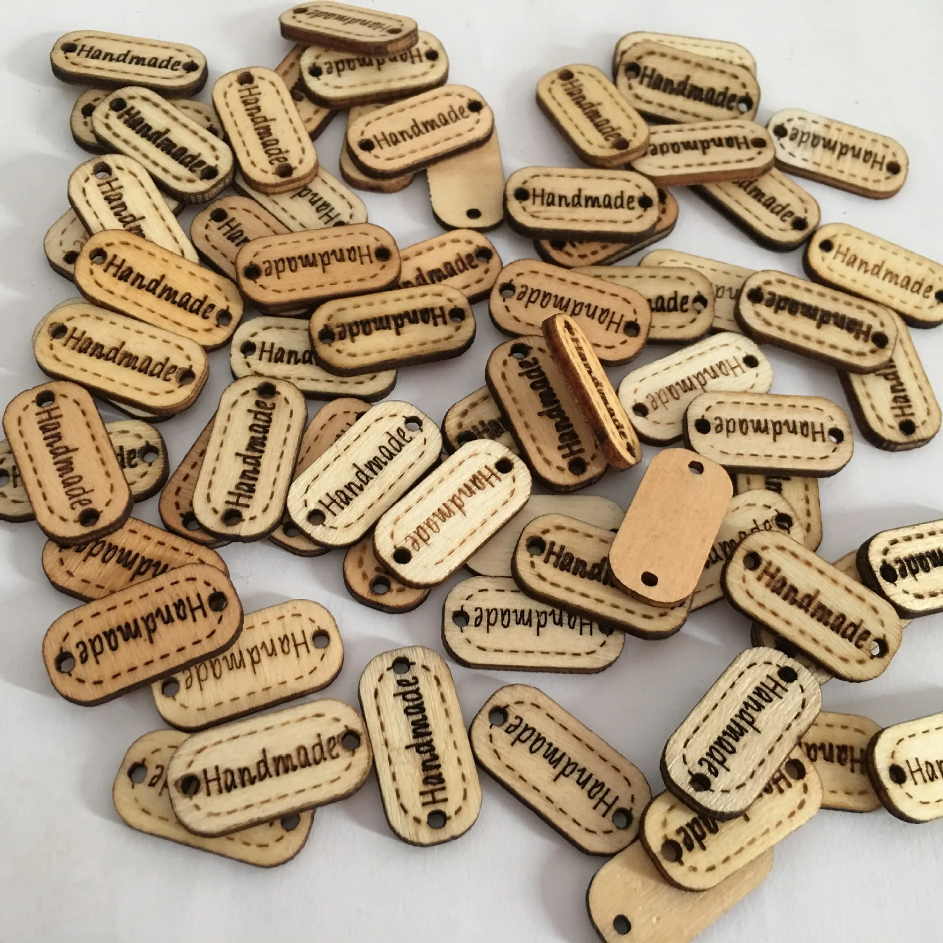 Двухглазный знак с английским алфавитом детский ярлык ручной работы расписанные