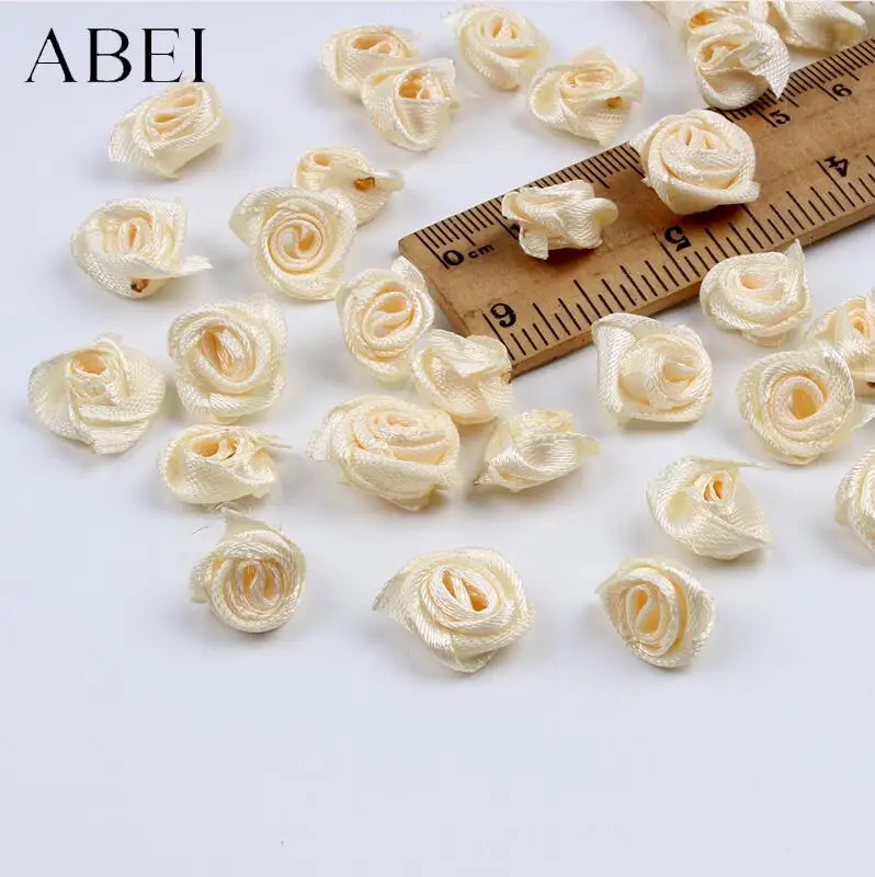 Beige 300 шт 15 мм смешанные цвета маленькая Роза цветок Мини атласная лента ручной работы голова розы свадебные скрапбукинг украшения Одежда Аксессуары - Цвет: Beige