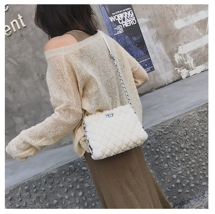 Меховая женская сумка новинка 2019 бархатная клетчатая цепочка маленькая