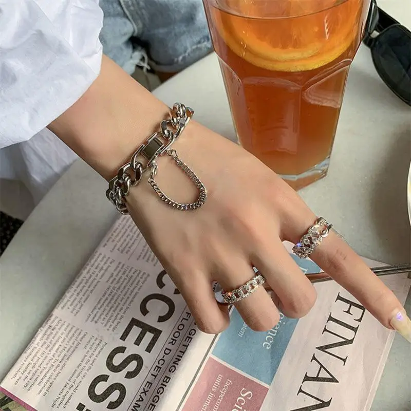 

xiaoboACC Stainless Steel Couple Bracelet Hip-Hop Punk Simple Chain Bracelet On Hand Jewelry Accessories Wholesale