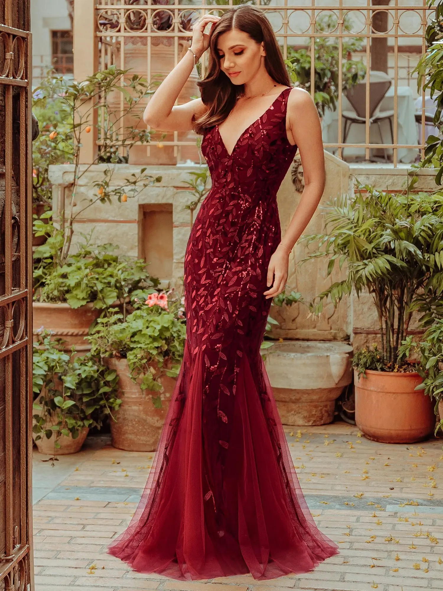 

Burgundy Evening Dresses For Women Party Ever Pretty EP07886 Elegant V-Neck Mermaid Sequin Wedding Formal Gown Abendkleider 2021