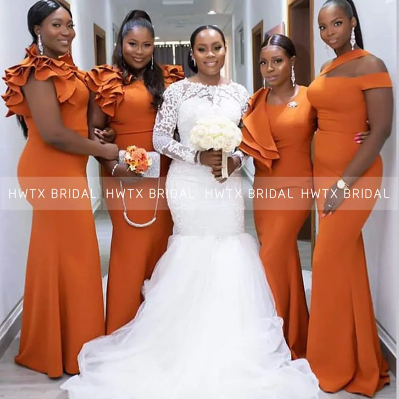 Оранжевые атласные платья подружки невесты с юбкой годе без рукавов в пол