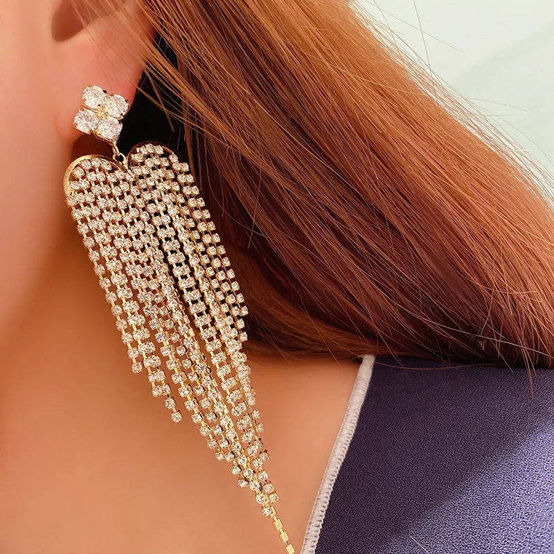 

Europe and the United States heart-shaped tassel long earrings exaggerated temperament design sense diamond chain female Joker