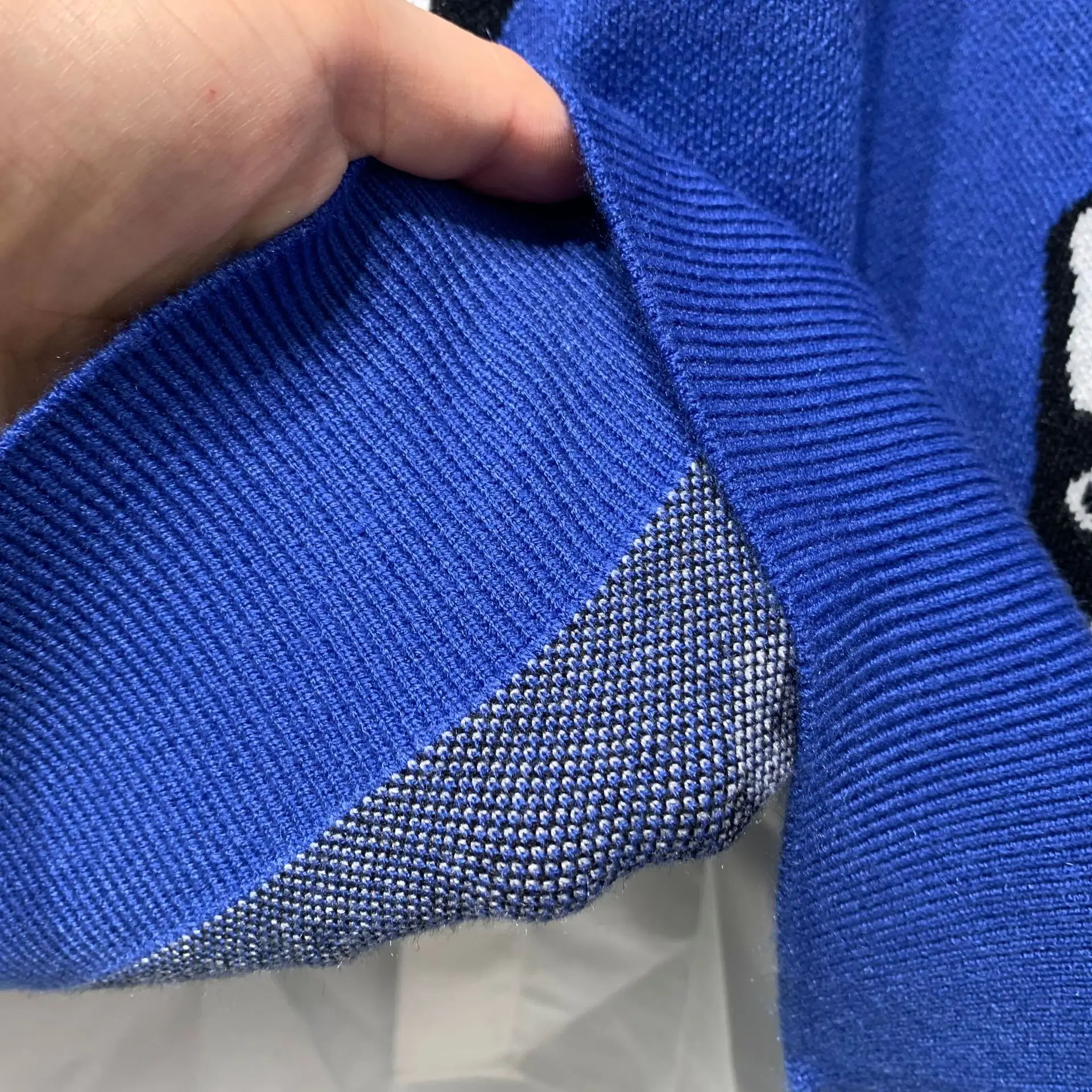 

New Men Luxury Winter gentleman embroidery Boston Terrier Knit Casual Sweaters pullovers Asian Plug Size High quality Drake #E2