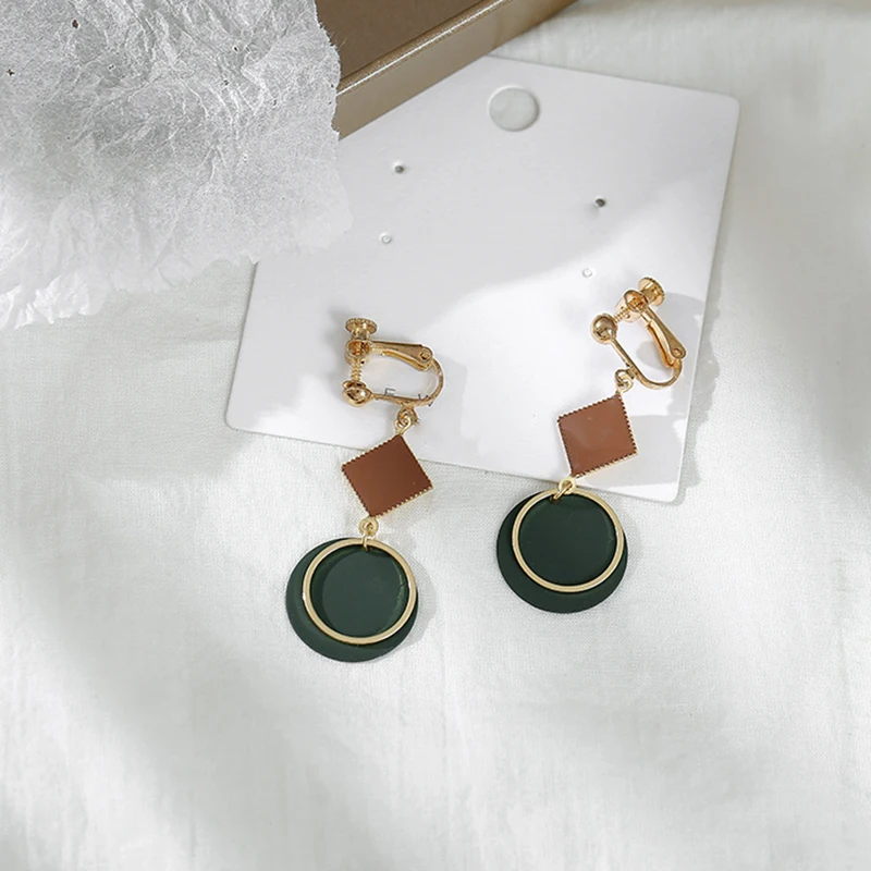 clip earrings Модные серьги золотистого цвета, корейские геометрические серьги, Женская сережка, серьги без пирсинга, вечерние свадебные украшения - Окраска металла: clip earrings
