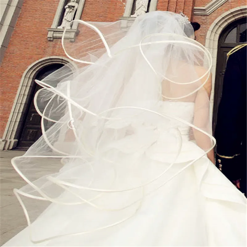 

Ivory Wedding Veil Wavy Bridal Veil Fingertip Length Bridal Accessories