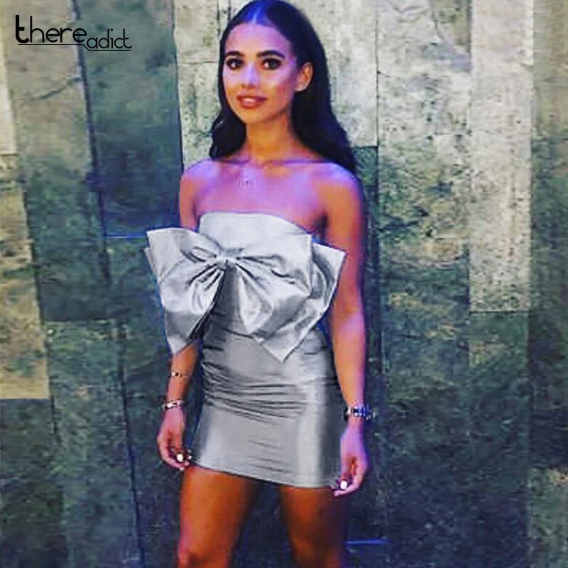 Облегающее мини платье без бретелек с серебряным бантом сексуальное вечернее