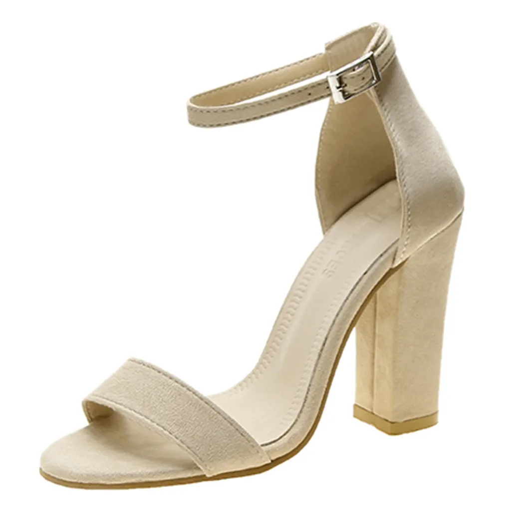 Женские летние сандалии из флока с пряжкой и ремешком на квадратном каблуке