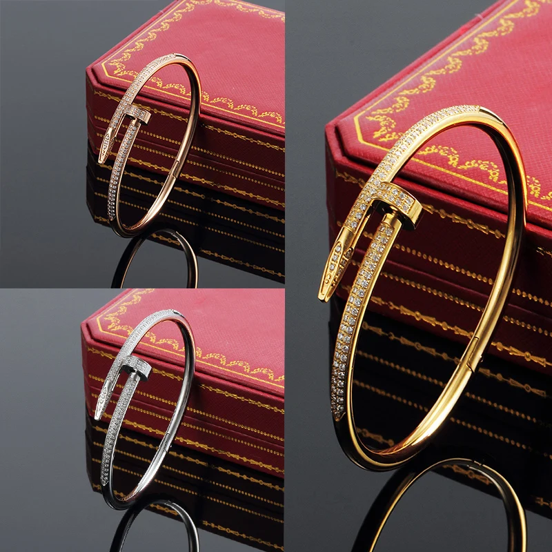 

2021 new classic carter bracelet stylish full diamond nail-bracelet with logo