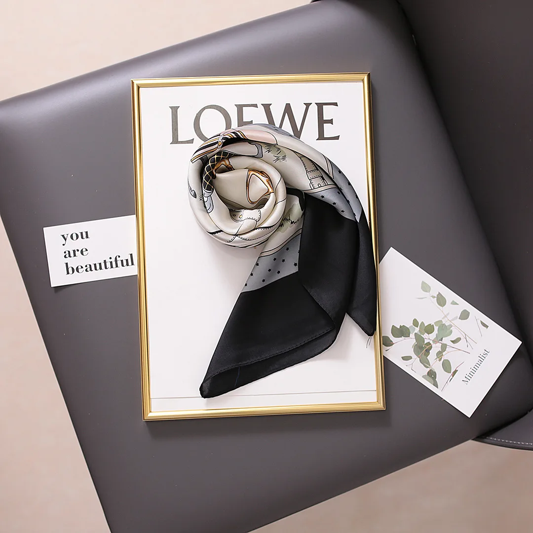 2021 Шелковый квадратный шарф Женская атласная бандана сумочка с принтом шарфы