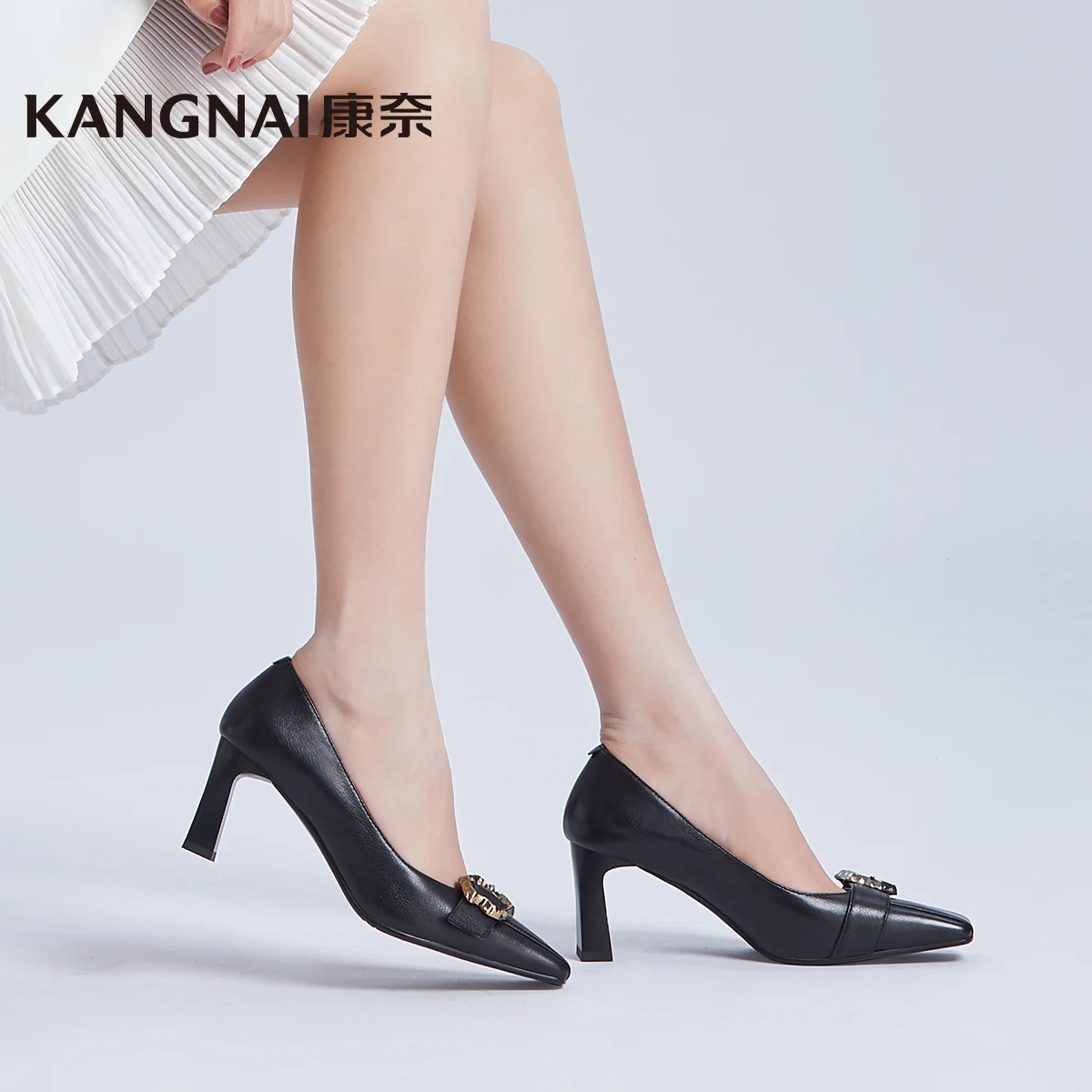 

Туфли-лодочки KANGNAI женские на высоком каблуке, коровья кожа, квадратный носок, металлическое украшение, без застежки, вечерняя Обувь для вес...