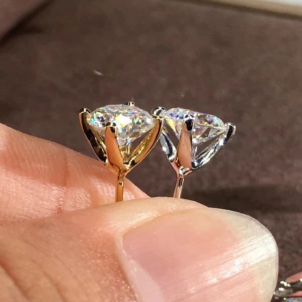 

6MM Round White Zircon Stud Earrings For Women Vintage Fashion Gold/Rose Gold/Silver Color CZ Earrings Female Minimalist Jewelry