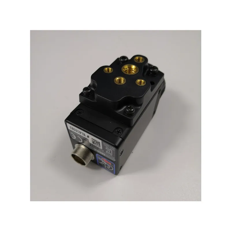 

KEYENCE XG-200M Customizable Vision System Digital 2-million-pixel Black-and-white Camera for XG Series