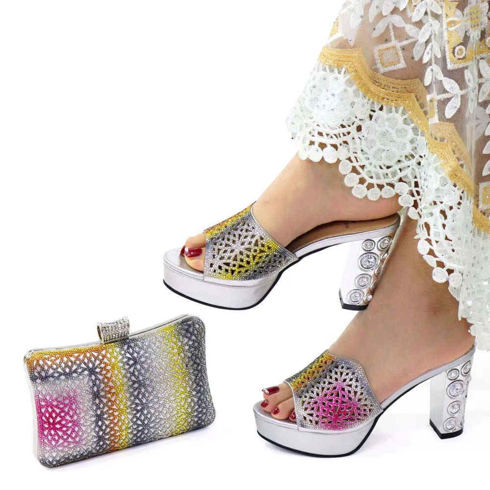 

Doershow Высокое качество Африканский Стиль дамские туфли в комплекте с набором подходящих сумок последняя серебристого цвета в итальянском стиле; Комплект из обуви и сумки для вечерние HBA1-10