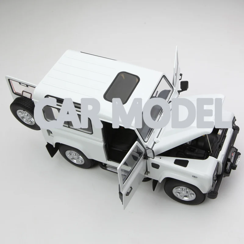 1:18 Масштаб сплава игрушечных транспортных средств Kyosho defender 90 модель автомобиля SUV детских игрушечных автомобилей авторизованный игрушки для детей