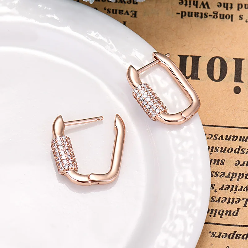

Fashion Simple Square Buckle Earrings Exquisite Design Elegant Small Earring Zirconia Women's Jewelry Zk40