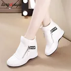 Женские кроссовки на платформе, белые уличные кроссовки на танкетке с вулканизированной подошвой, модель 2021 года