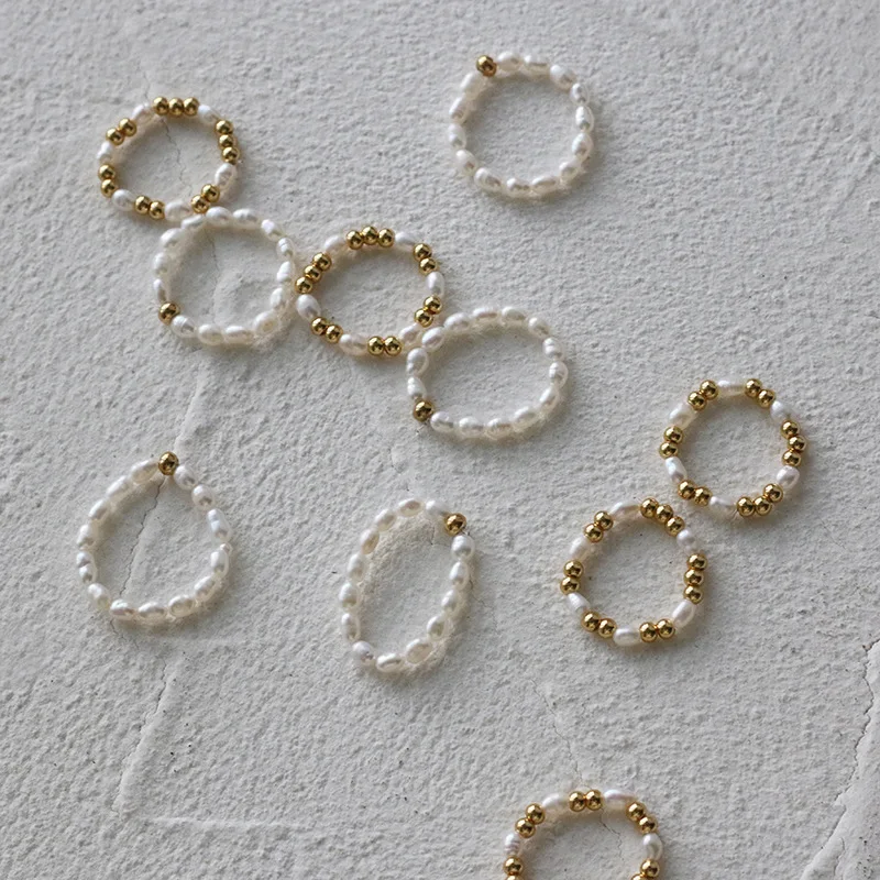 

2021 New Mixed Stainless Steel Gold Beads Baroque Pearl Elastic Ring for Girl Female Elegant Natural Freshwater Pearl Rings