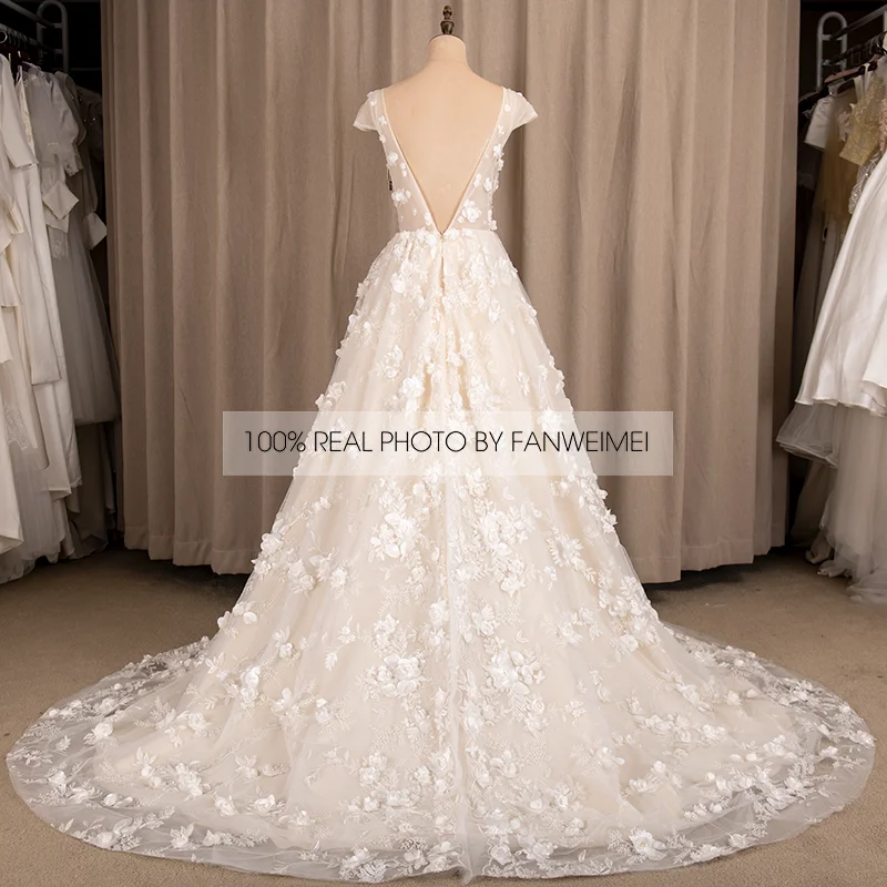 

8100#Bride wedding dress 100% true picture luxury beaded 3D flower champagne lined wedding dress factory price