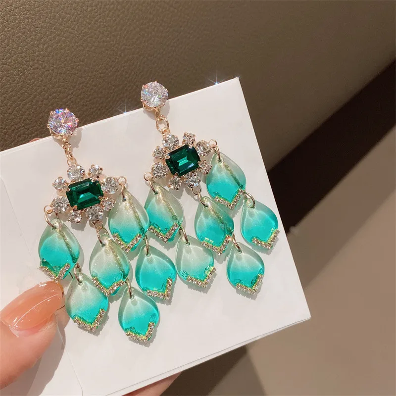 

Красивые украшения для свадебной вечеринки, зеленые бриллианты для женщин, элегантные блестящие новые украшения, оптовая продажа