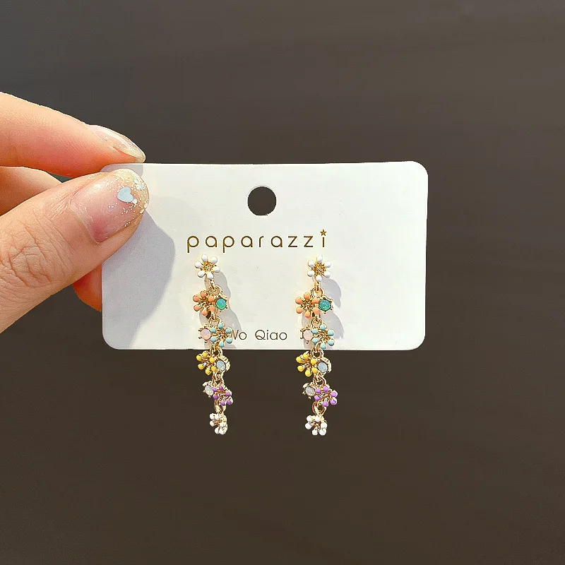 Женские серьги-капельки с маленькими цветами Милые простые серьги карамельного