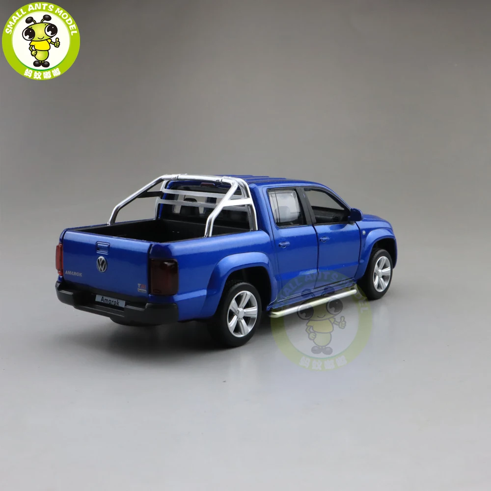 1/30 Caipo AMAROK пикап литая модель автомобиля игрушки для детей оттягивающийся музыкальный светильник подарки для мальчиков девочек