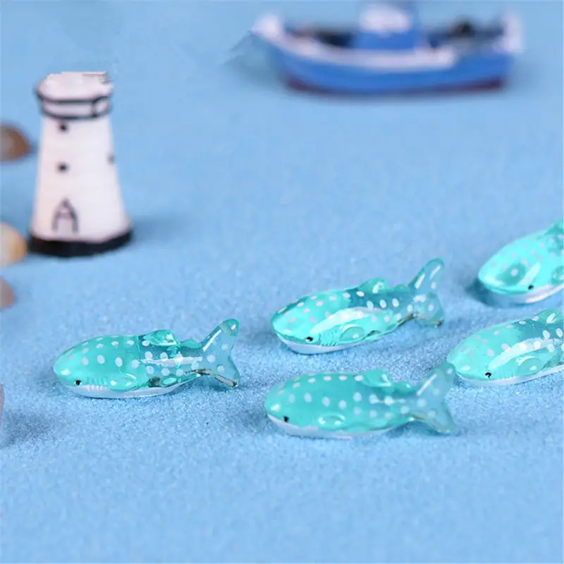 

6pcs/lot Mini Cute Doll Spot Shark Fish Figurine Miniature Fairy Action Toy C5AF