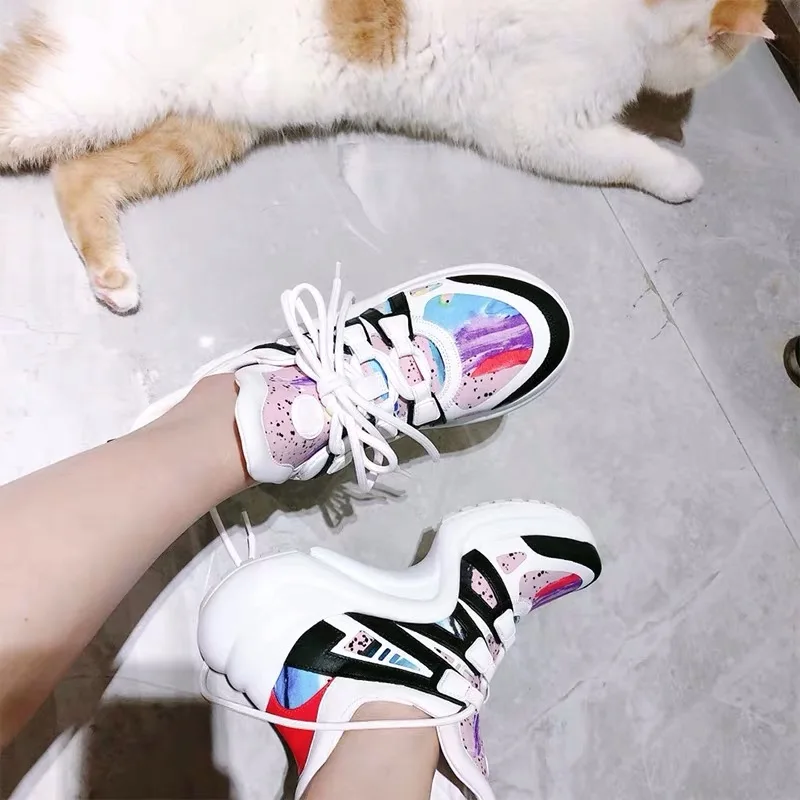 Женская обувь коллекция 2019 года кроссовки на массивном каблуке женская из