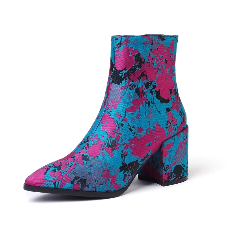 Высококачественные женские ботинки из флока Разноцветные ботильоны с вышивкой