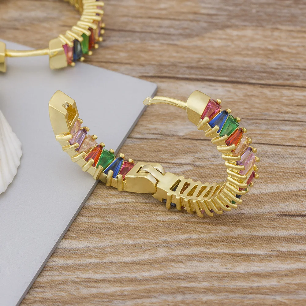 

Fashion Exquisite Jewelry Top Quality Round Shape Earrings Colorful Rainbow Copper CZ Women Earrings Gift