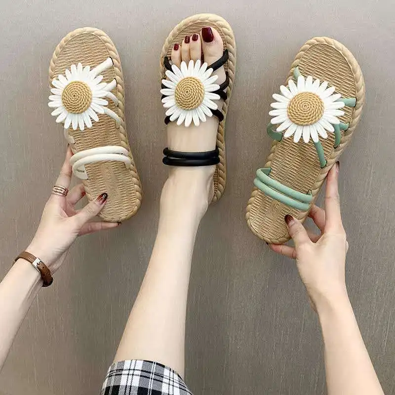 

New Solid Women Sandals Flat with Thick Platform Non-slip Ladies Slides Beach Slippers Low (1cm-3cm) Student Casual Indoor Shoes