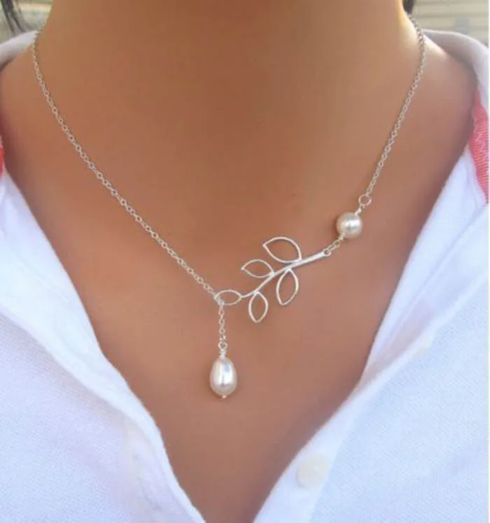 Женское элегантное ожерелье с подвеской в виде листьев и жемчуга серебряная