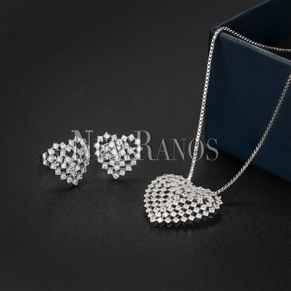 Комплект из колье и серёг с фианитом | Украшения аксессуары