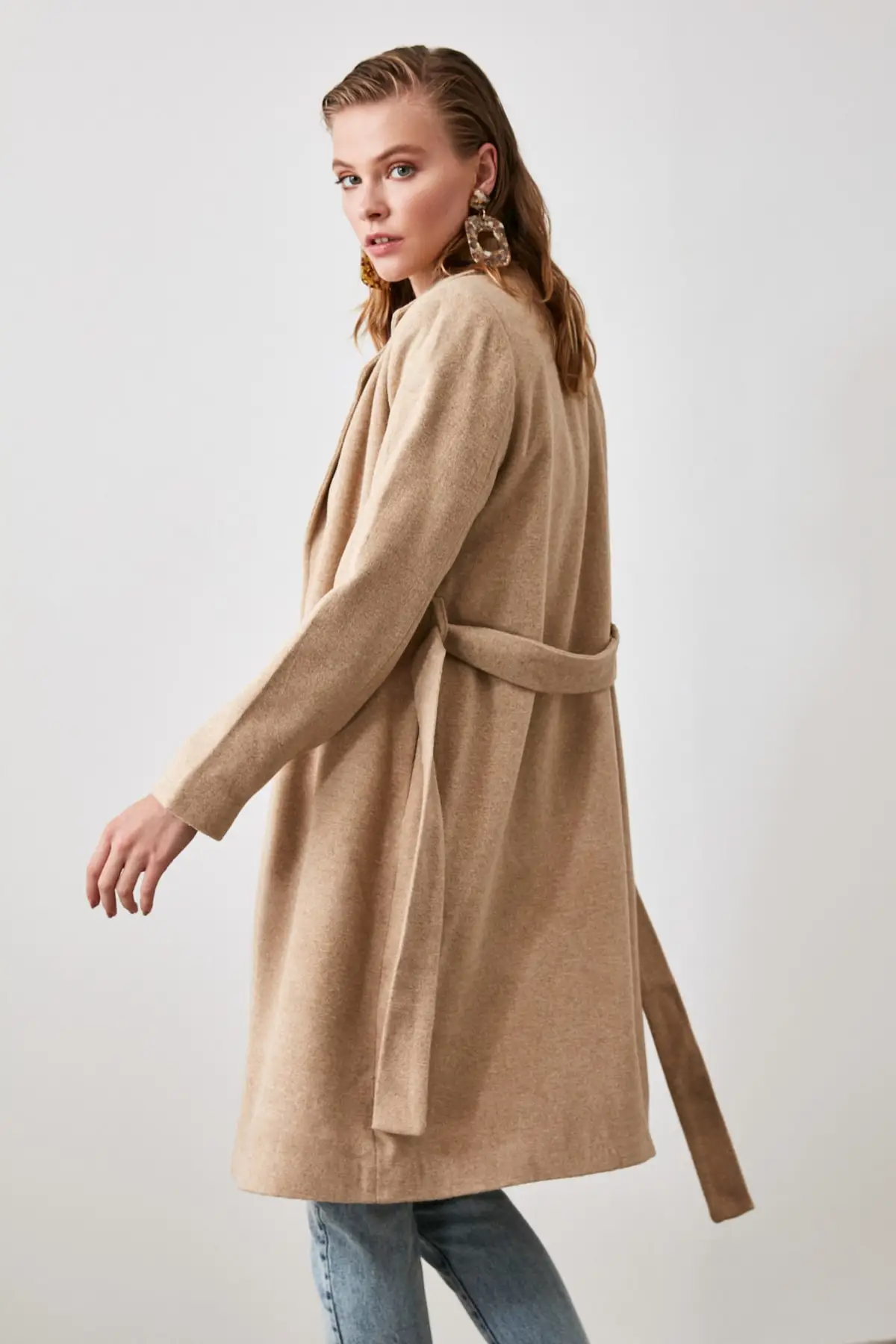 Трендовое черное шерстяное пальто с арками TWOAW20KB0033 | Женская одежда