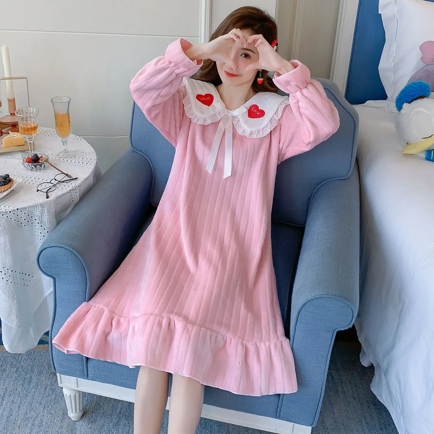 Facecloth Nightgown Long Section Winter Thickened Coral Velvet Pajamas Female Long-sleeved Doll Collar Students Cute Princess