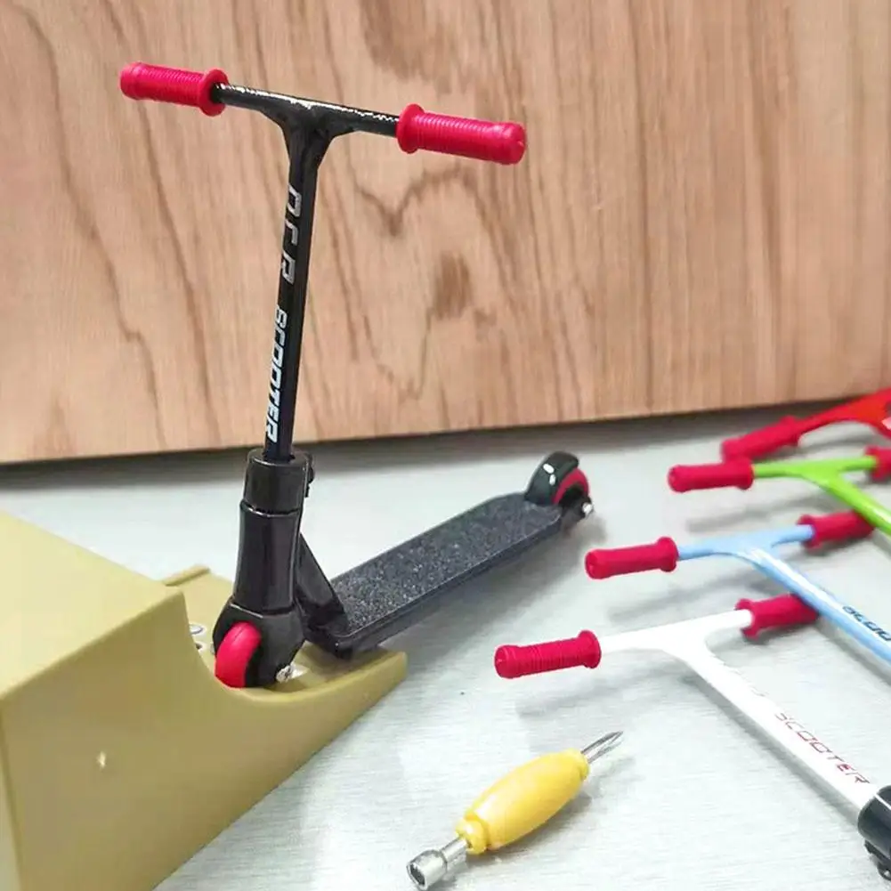 2021 alloy finger scooter with mini scooters old child skate years toy and board For 3 tools accessories Z6U6 | Игрушки и хобби