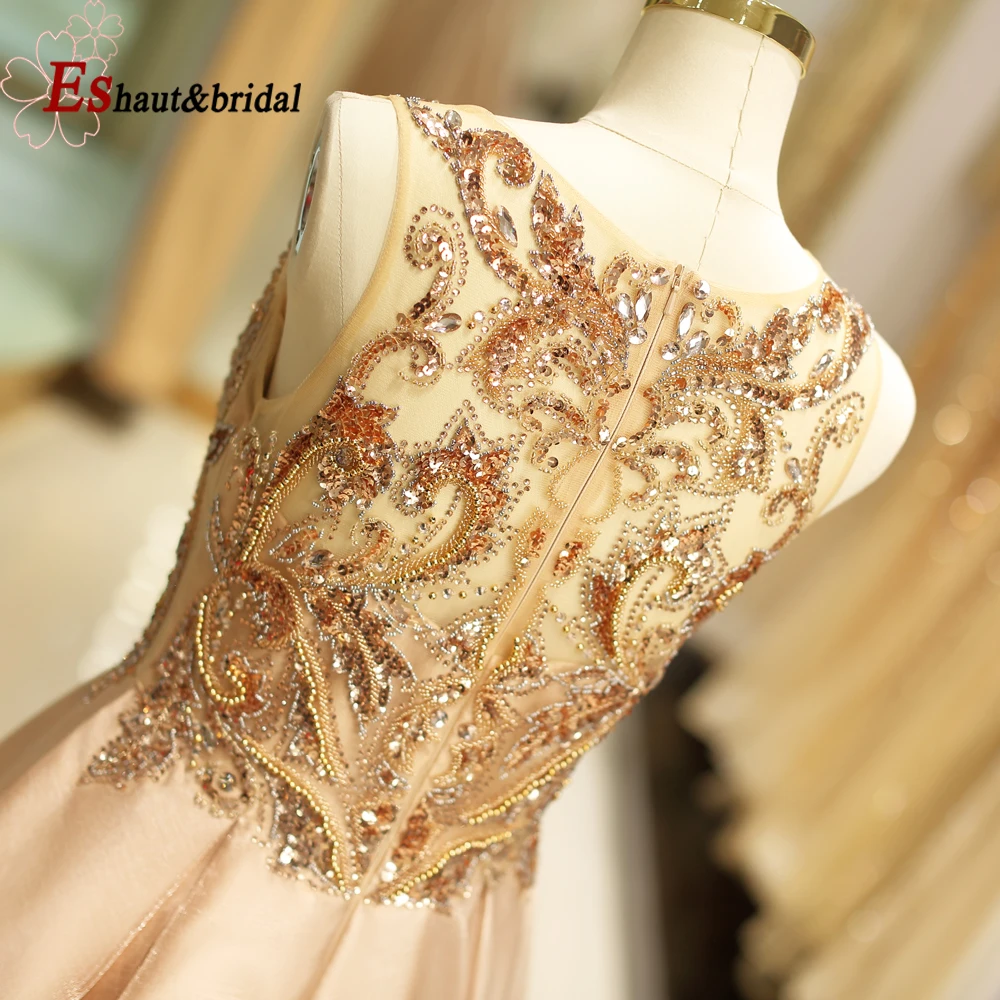 Винтажное атласное длинное вечернее платье цвета шампанского с круглым вырезом