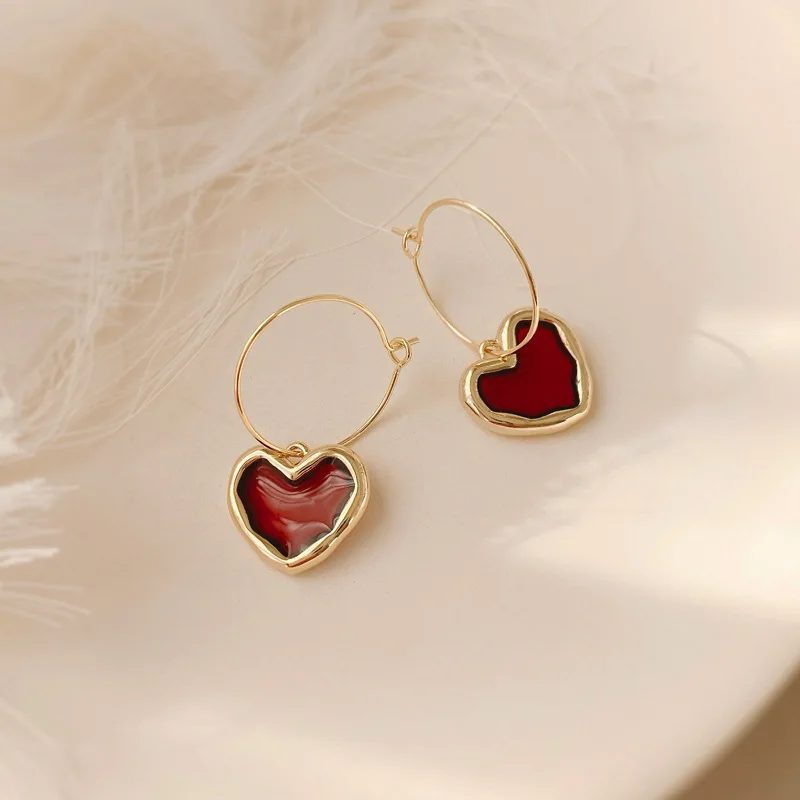 

Alloy Red Enamel Heart Jewelry Cute Trendy Style Earrings For Women Girlfriend Wedding Banquet Vintage Sweet Dangle Earrings