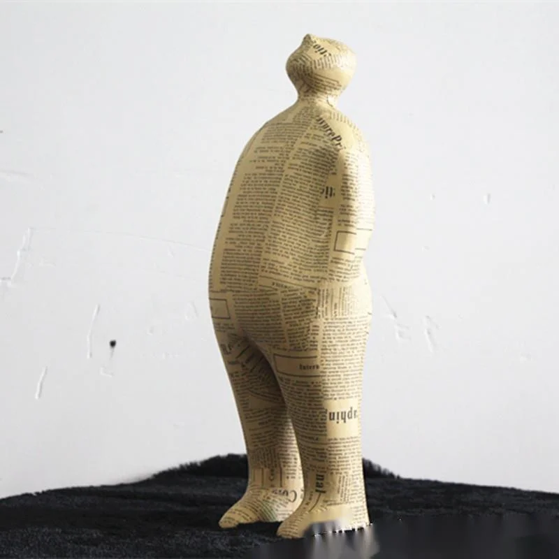 

Father and son character ornament simple home soft decoration modern sculpture creative paste old newspaper resin crafts