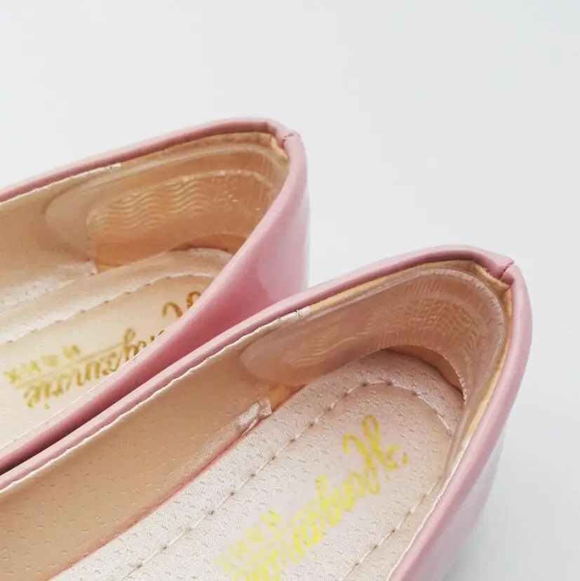 Фото 2PCS Silicone Heel Protector Soft Cushion Foot feet Care Shoe Insert Pad Insole Shoes Accessories Transparent stripes - купить по 2PCS Silicone Heel Protector Soft Cushion Foot feet Care Shoe Insert Pad Insole Shoes Accessories Transparent stripes - купить по