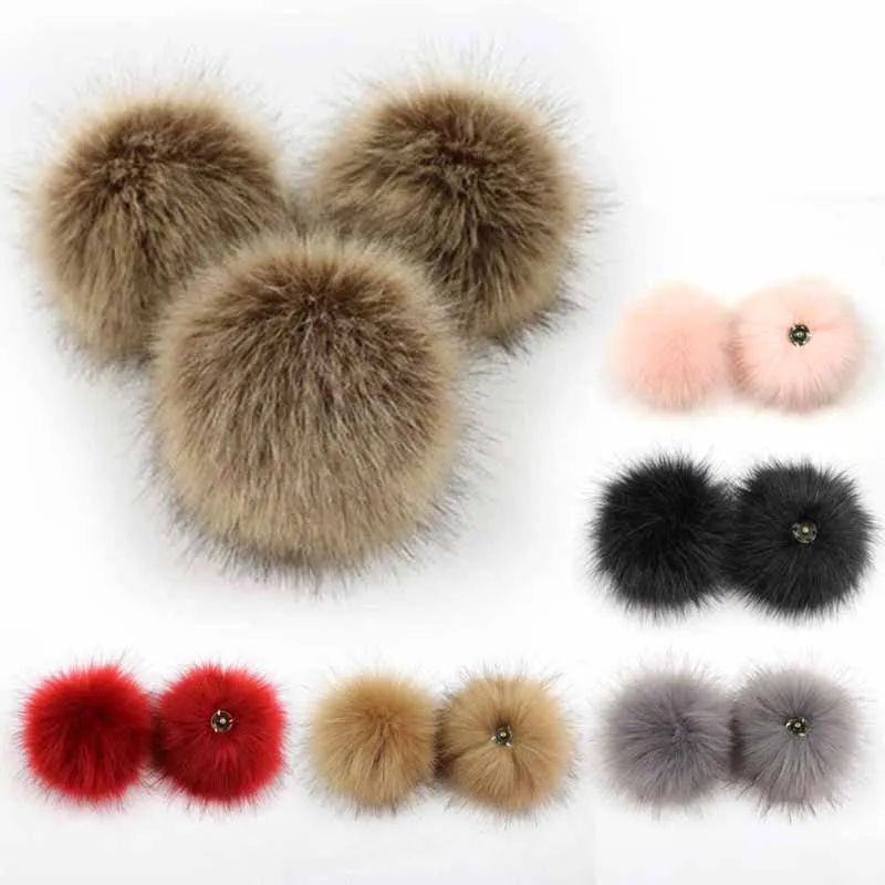 

2PCS Pompoms Fur Ball Decor Accessories Buttons With Press Button 2020 New Durable Accessories