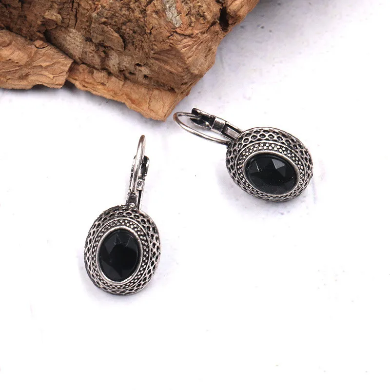 Этнические серьги в форме ветра с изысканными тотемными черными кристаллами