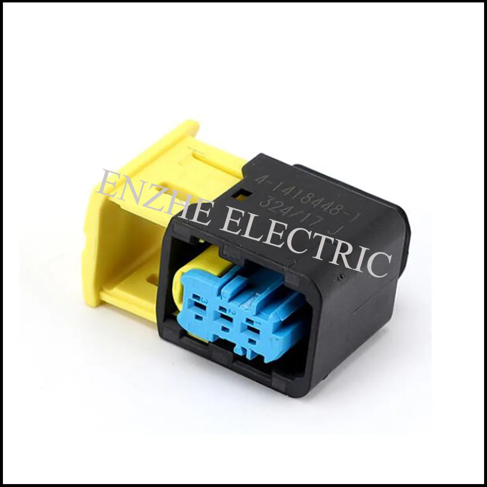 

50PCS auto female Connector plug terminla auto socket 3 pin New energy control plug wiring harness plug 4-1418448-1