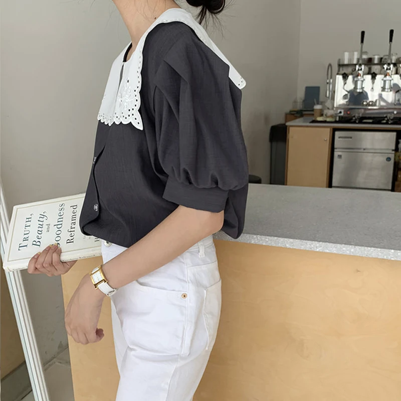 

New Summer Doll Collar Patchwork Women Top 2021 Puff Short Sleeve Lace Embroidery Chic Big Lapel Shirt Loose Hollow Blouse 14337