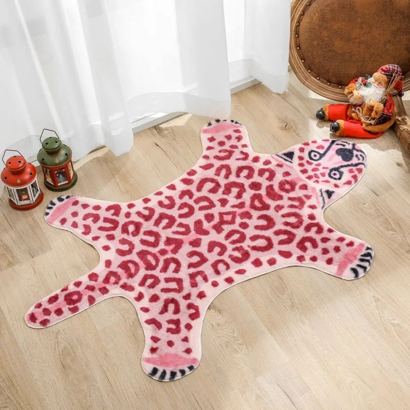 

Нескользящий коврик из искусственной кожи с имитацией леопарда