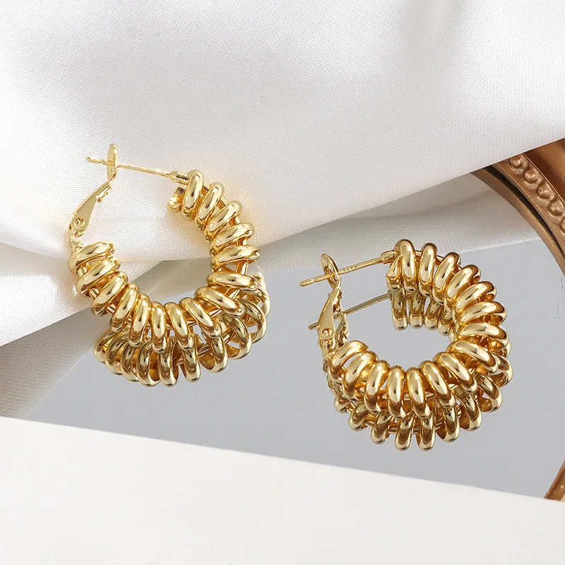 

Korean Fashion Gold Plated Hoop Earrings Spiral Thread Spring Ring Type Twisted Geometric Circle Earring For Women Party Jewelry