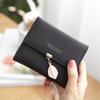 

Women Short Wallets Hasp Money Bag Card Holder Leaves Clutch Bag Handbag Letter Print Ladies Purse Female PU Leather Bag