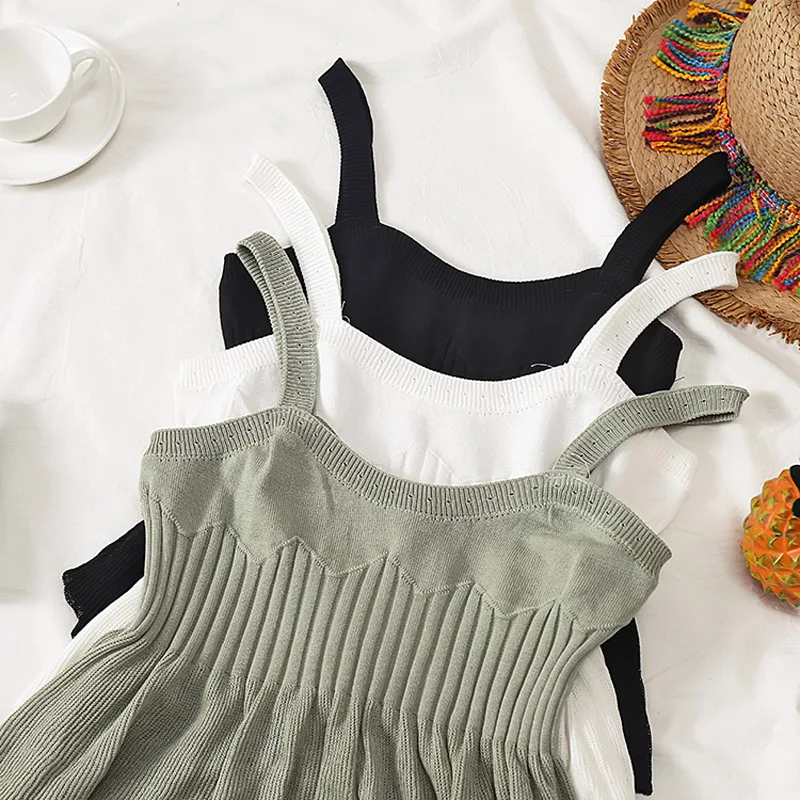 Женский топ на бретелях спагетти с открытой спиной и оборками|Топы| |