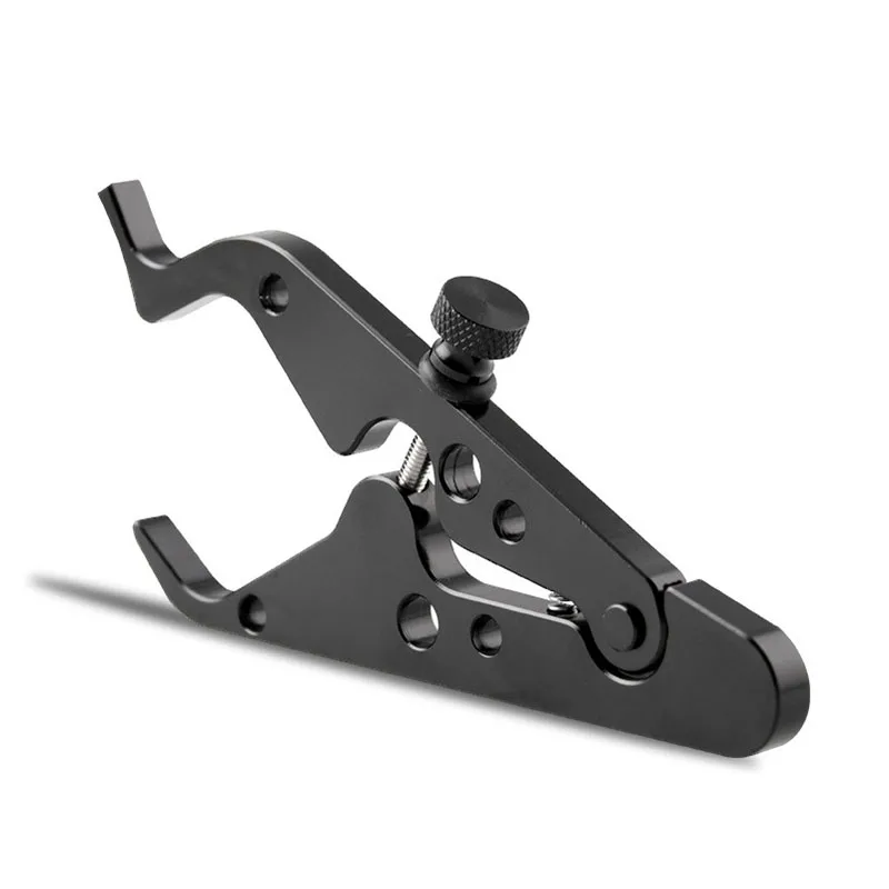 Универсальный зажим для крепления на дроссельной заслонке мотоцикла и