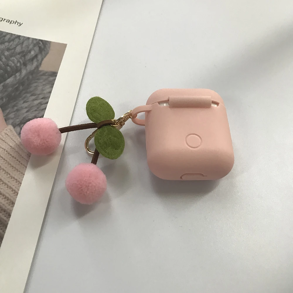 Корейский Вишневый меховой шарик-подвеска для гарнитура для AirPods чехол Bluetooth беспроводной защитный чехол для Apple AirPods чехол cherry Keychian